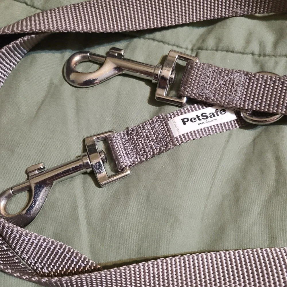 PetSafe Double Dog Leash Gray Black Nylon Two Pet Coupler Lead Padded Handle‎